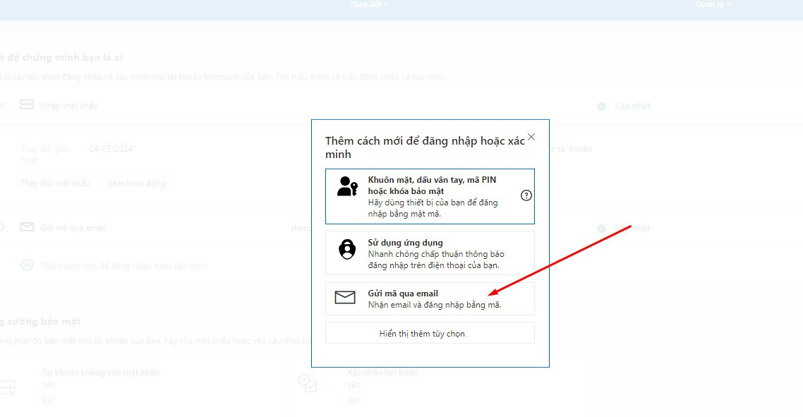 Chọn Gửi mã qua email
