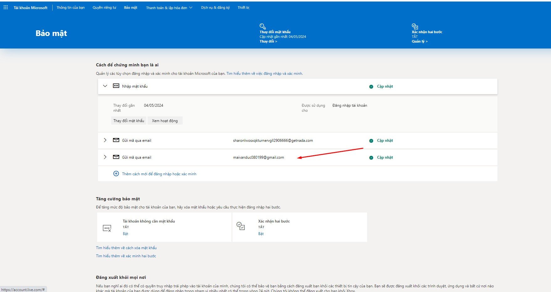 Sau khi đã add mail mới ta tiến hành xóa mail cũ