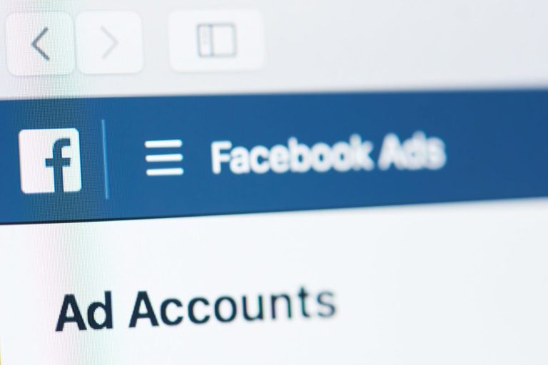 Bảng Giá Thuê Tài Khoản Quảng Cáo Facebook (cập nhật 2025)