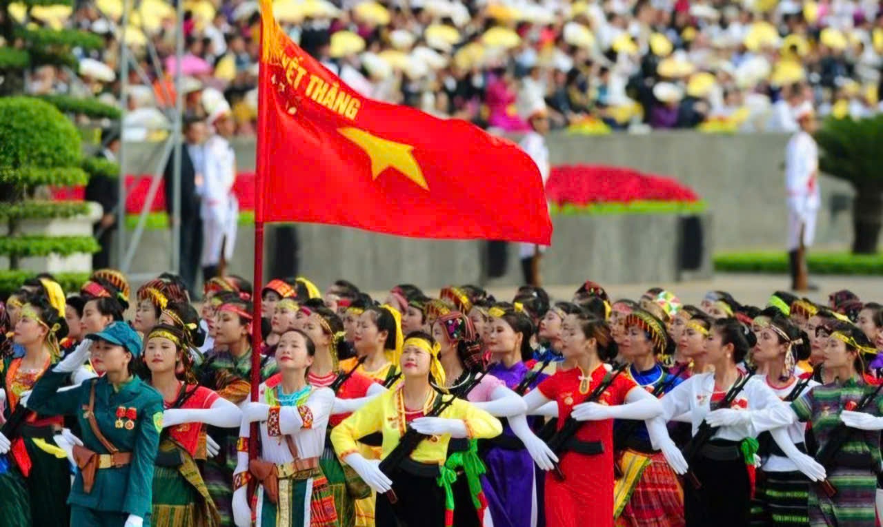 Truyền thống là gì? Làm sao để kế thừa và phát huy trong xã hội hiện đại Khơi dậy tinh thần yêu nước, phát huy sức mạnh vĩ đại của khối đại đoàn kết dân tộc