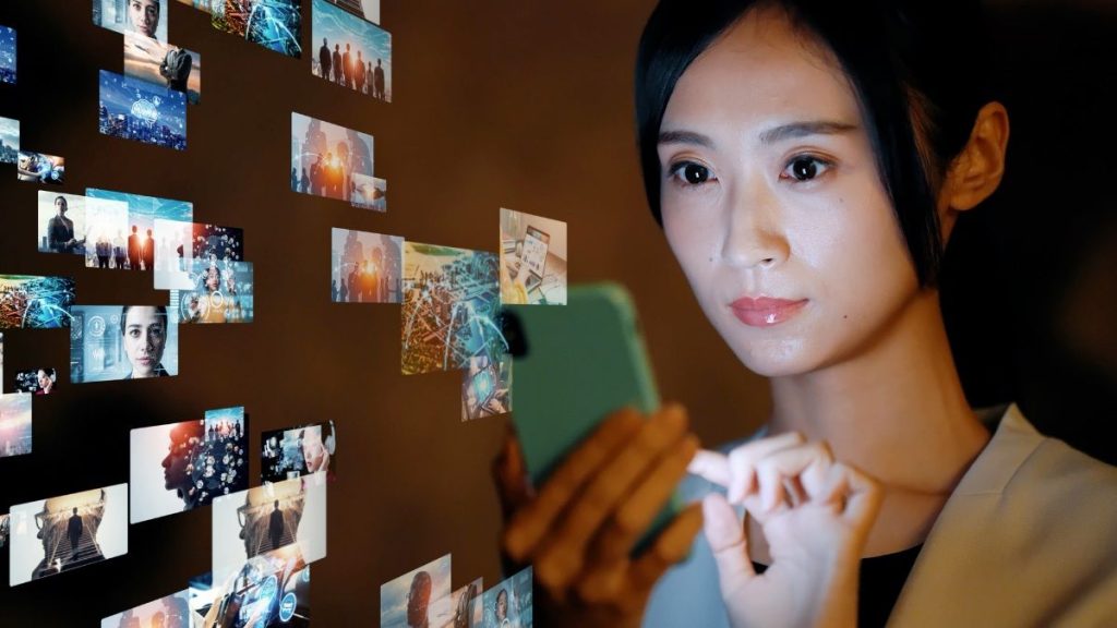 Bạn không cần đầu tư thiết bị, nhân sự hay thời gian lên kịch bản, quay và dựng video.