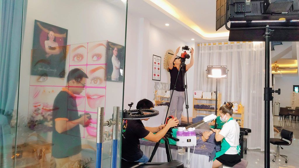 Sản xuất video quảng cáo chuyên nghiệp từ A-Z (2026) 2 Spa - thẩm mỹ là một trong các lĩnh vực cần làm video quảng cáo